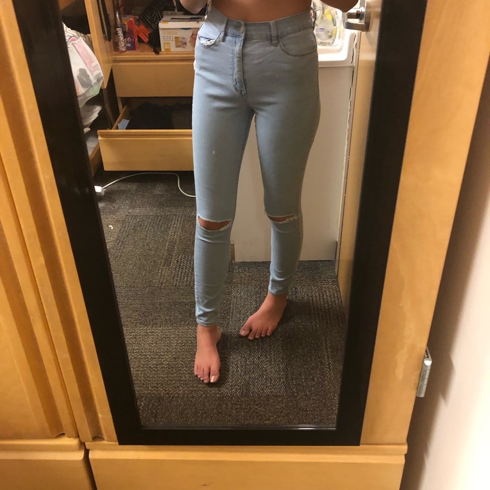 PACSUN KNEE RIPPED SKINNY JEANS